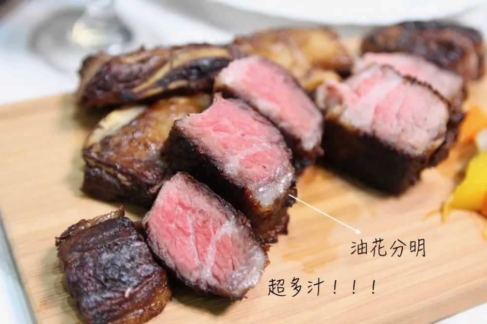 Smoked Pork Ribs,Smoked beef,Smoked lamb,Smoked duck breast,Smoked brisket,Smoked Ribs,美式燻肉,煙燻帶骨牛小排,美式煙燻,德州燒烤,Smoked meat,煙燻嫩肩牛排,阿根廷烤肉